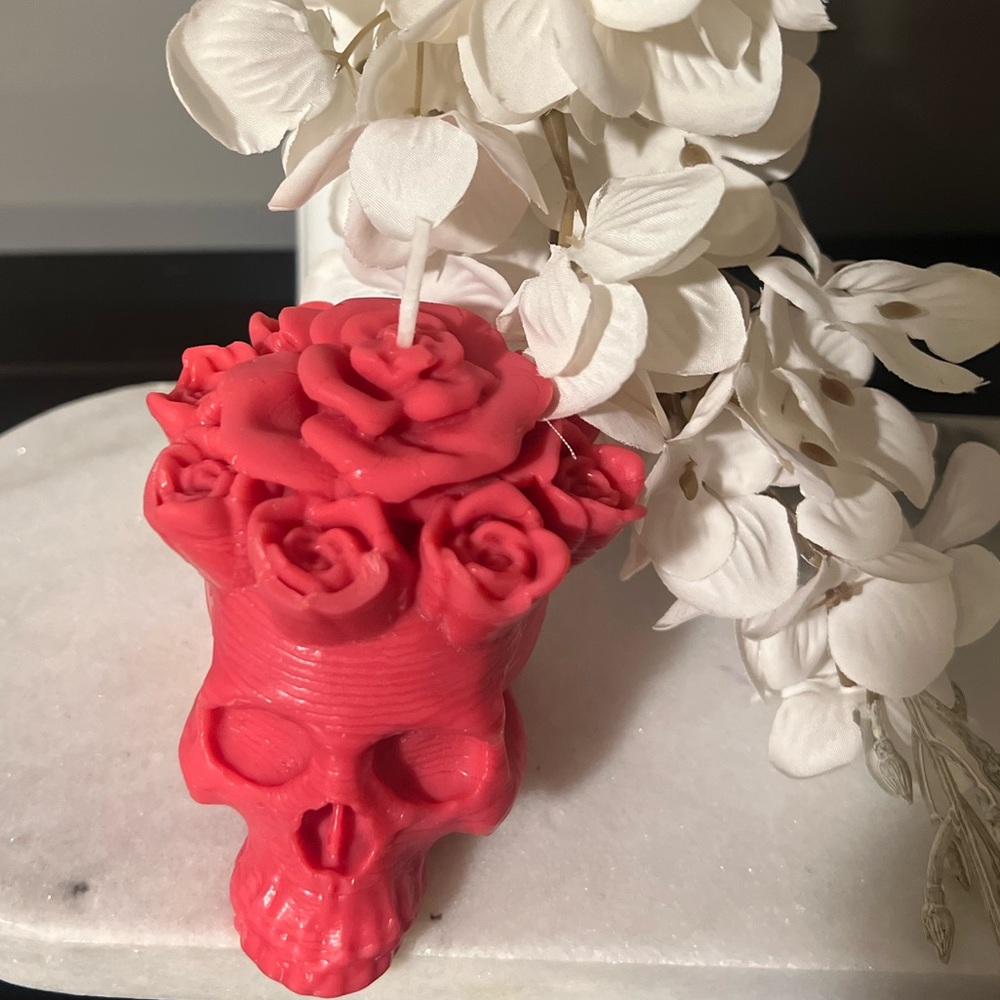 Rose Skull Head 💀 Soy Wax Candle- White Sage & Lavender - Picture 4 of 4